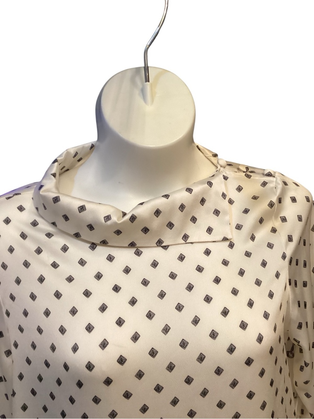 Vince Camuto Cream Satin Blouse with Black Diamond Print - Picture 6 of 8